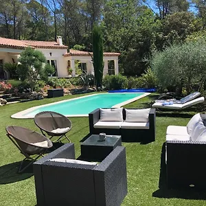 Le Clos de St Esprit Couette-café